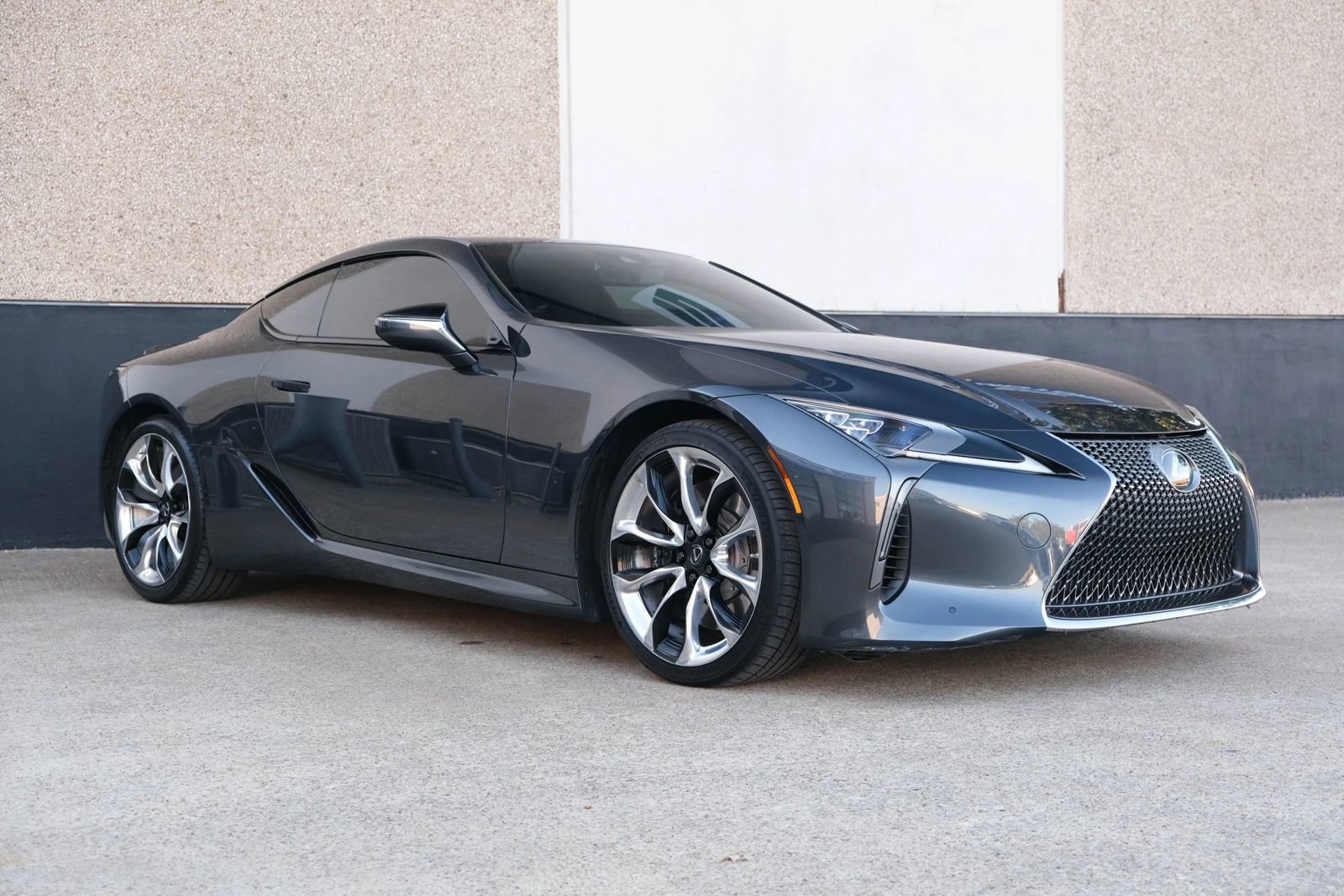 Used 2021 Lexus LC 500 Coupe w/ Carbon Fiber Package image 4