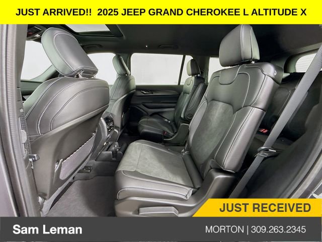 New 2025 Jeep Grand Cherokee L Altitude image 24
