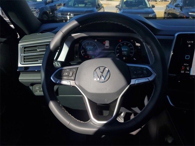 Certified 2024 Volkswagen Atlas Cross Sport SE w/ Black Wheel Package image 25