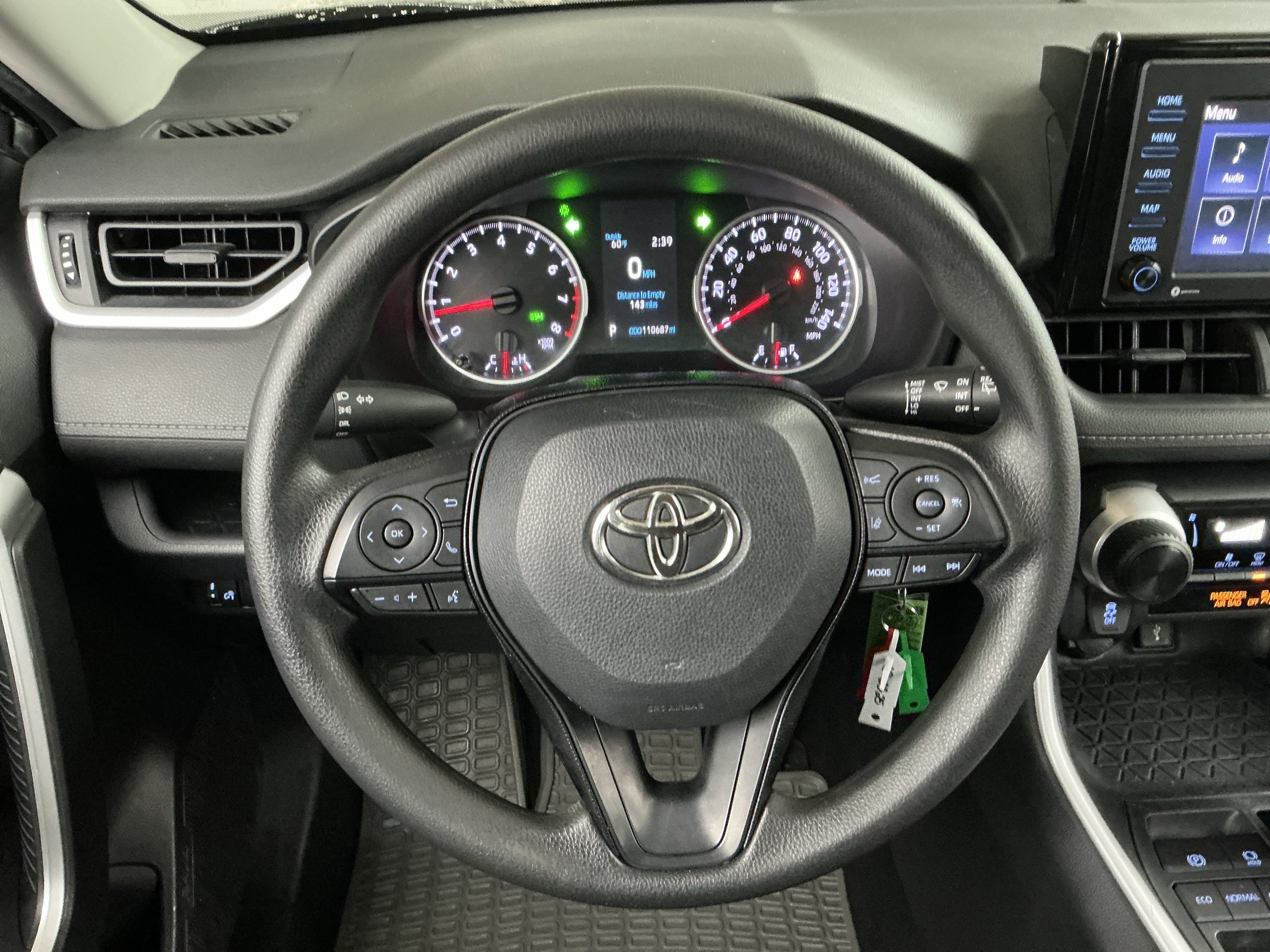 Used 2020 Toyota RAV4 LE image 5