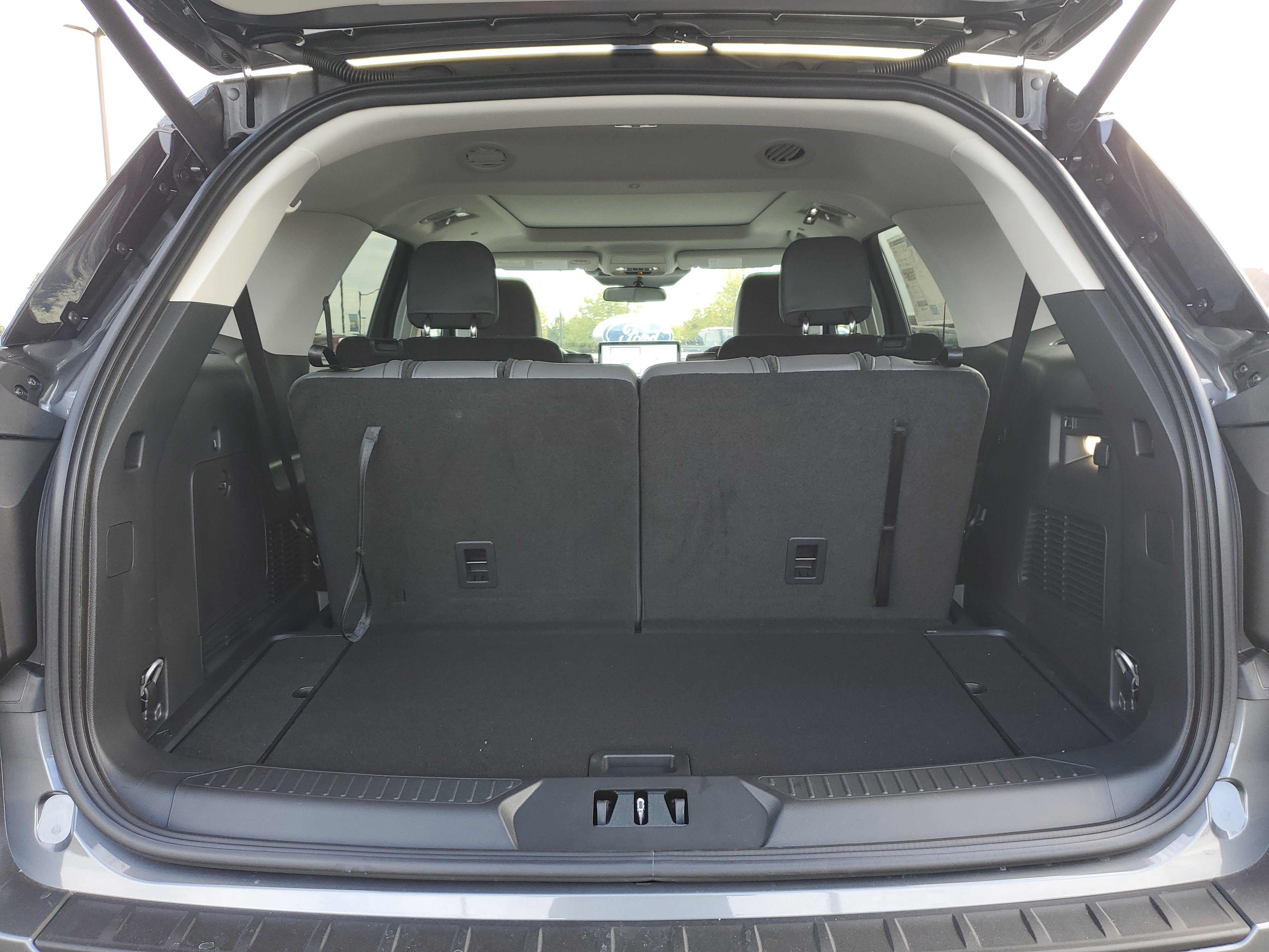 New 2025 Ford Explorer Active w/ Active Comfort Package image 7