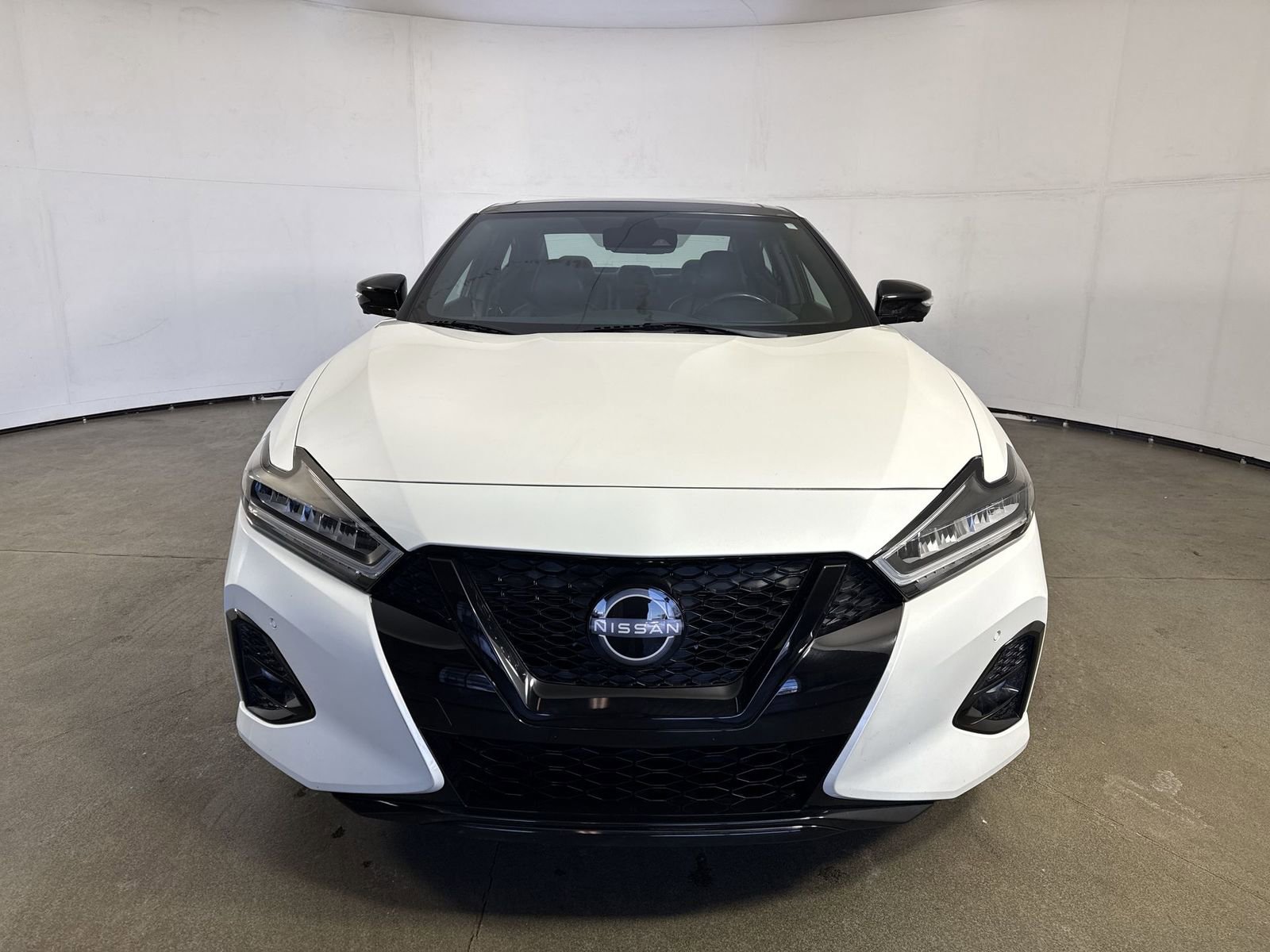 Certified 2023 Nissan Maxima SR w/ Sport Mat Group image 28