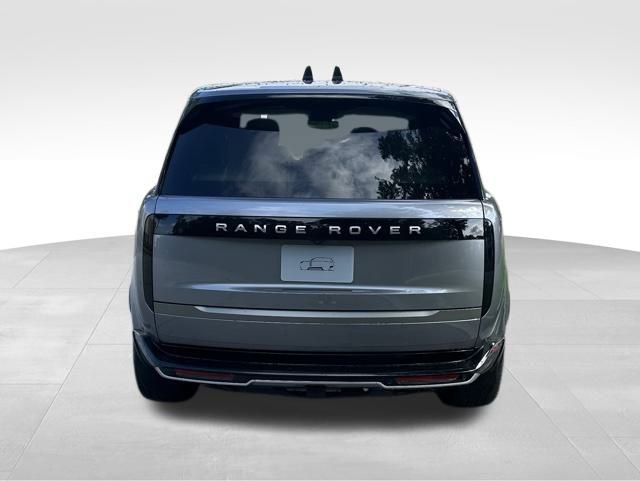 New 2025 Land Rover Range Rover SE image 4