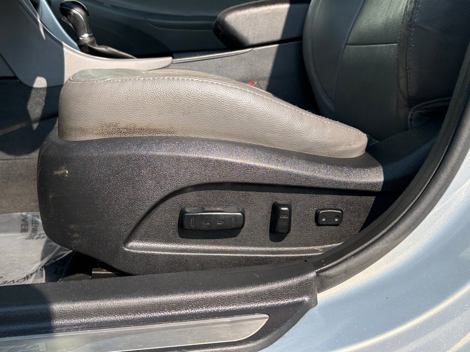 Used 2013 Hyundai Sonata Limited FWD image 13