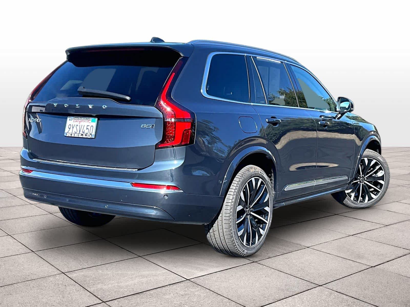 Used 2026 Volvo XC90 B5 Plus w/ Protection Package AWD/4WD image 16