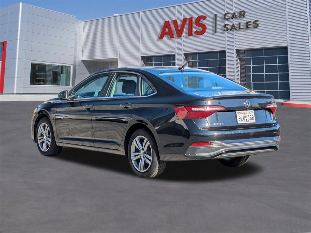 Used 2024 Volkswagen Jetta SE image 9