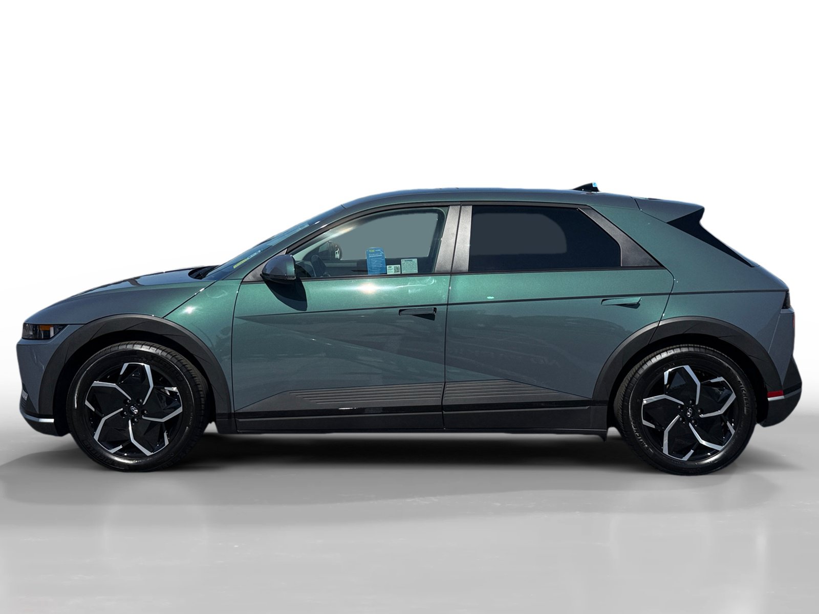 Used 2024 Hyundai Ioniq 5 SEL RWD image 2