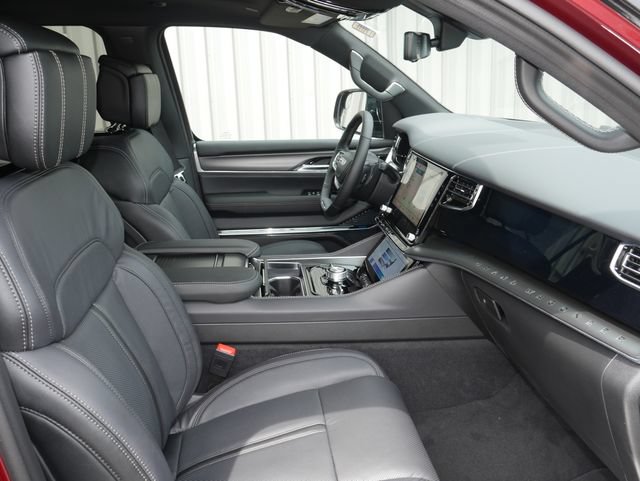 New 2026 Jeep Grand Wagoneer L Summit AWD/4WD image 33