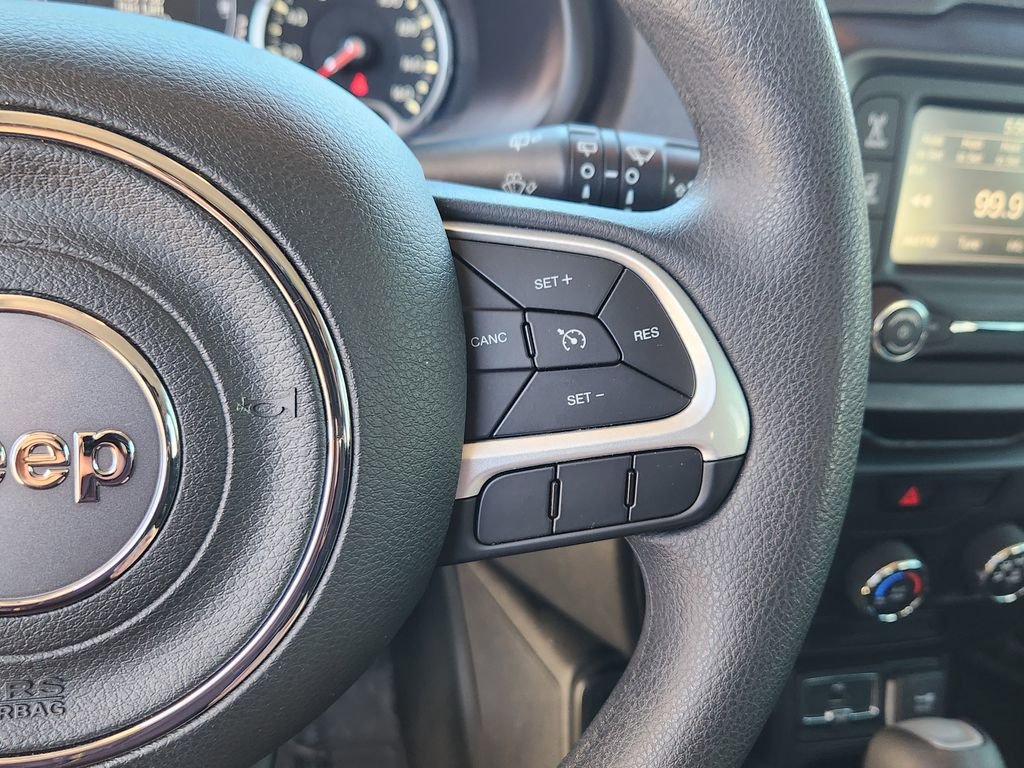 Used 2020 Jeep Renegade Sport w/ Sport Appearance Group image 17