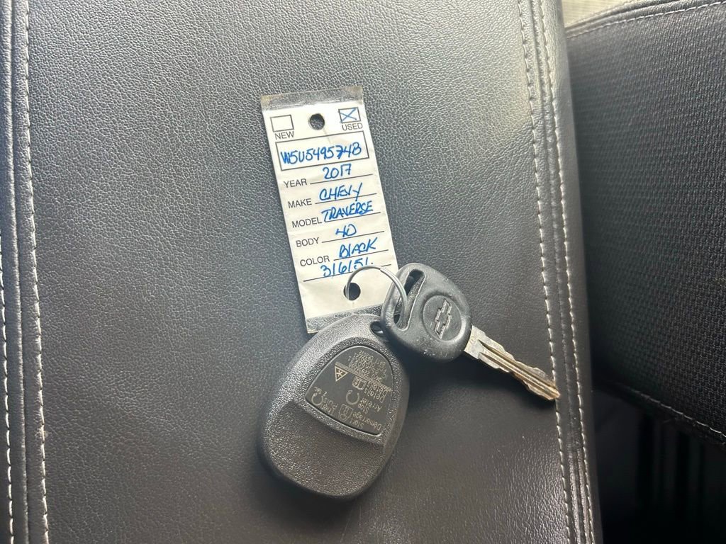 Used 2017 Chevrolet Traverse LT w/ Style and Technology Package image 50