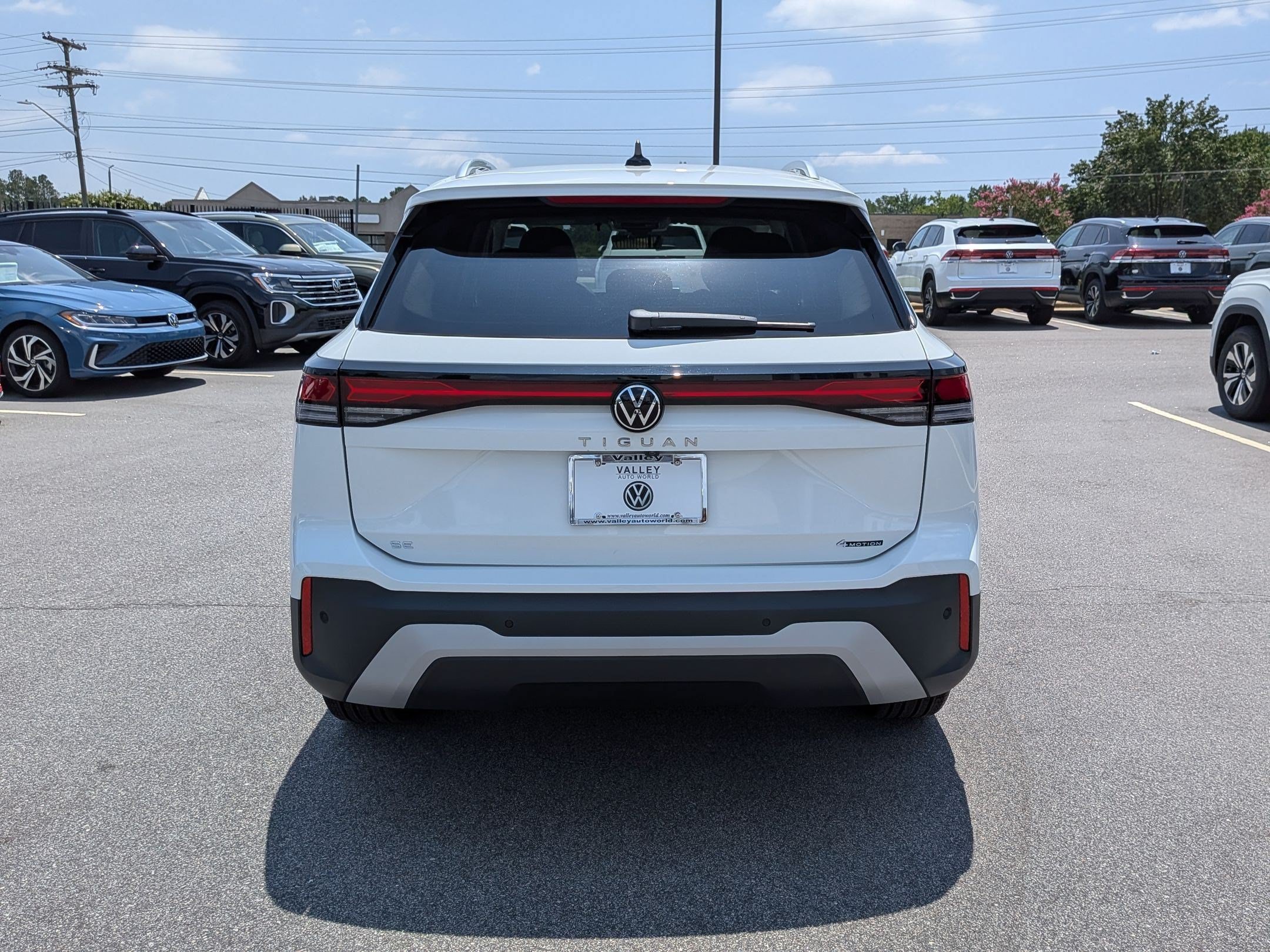 New 2026 Volkswagen Tiguan SE AWD/4WD image 4