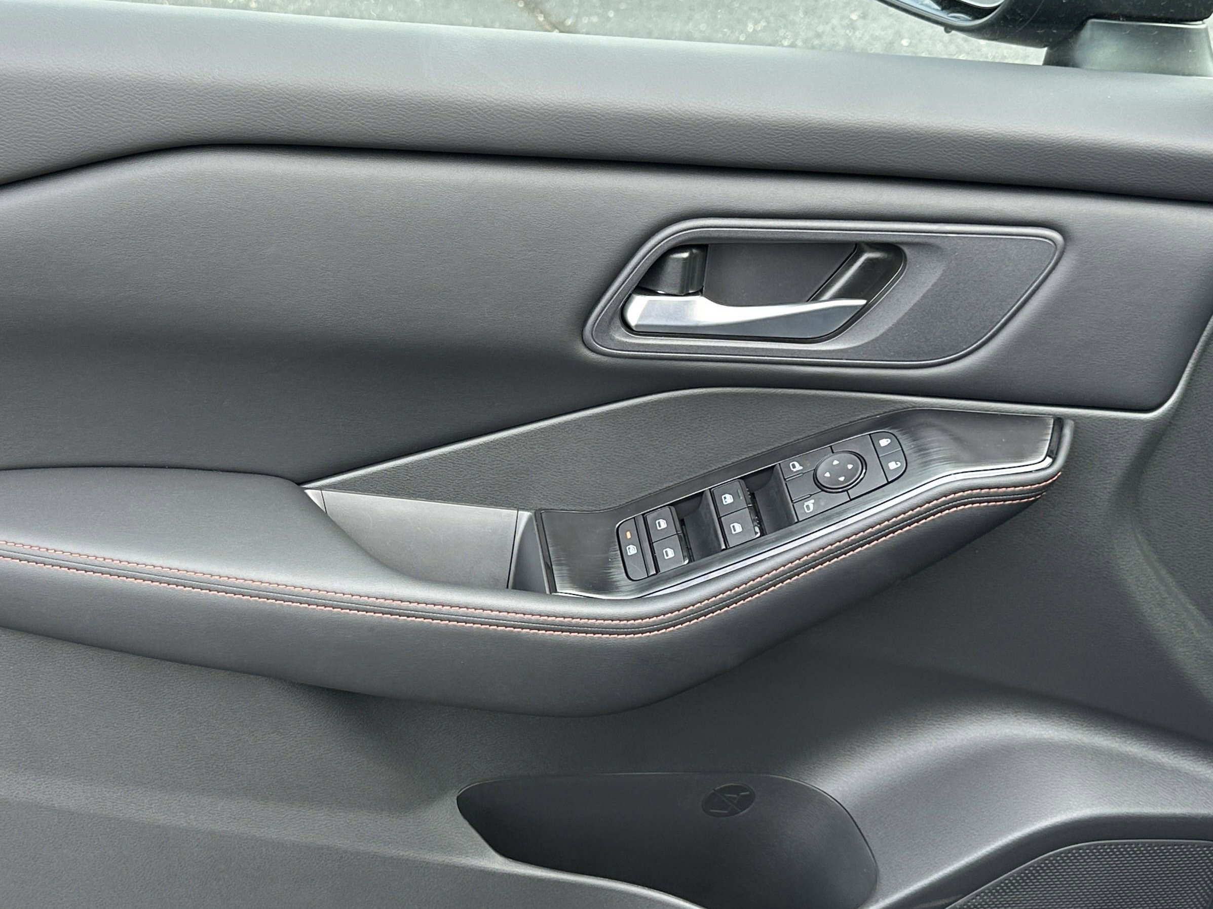 New 2026 Nissan Rogue SV image 23