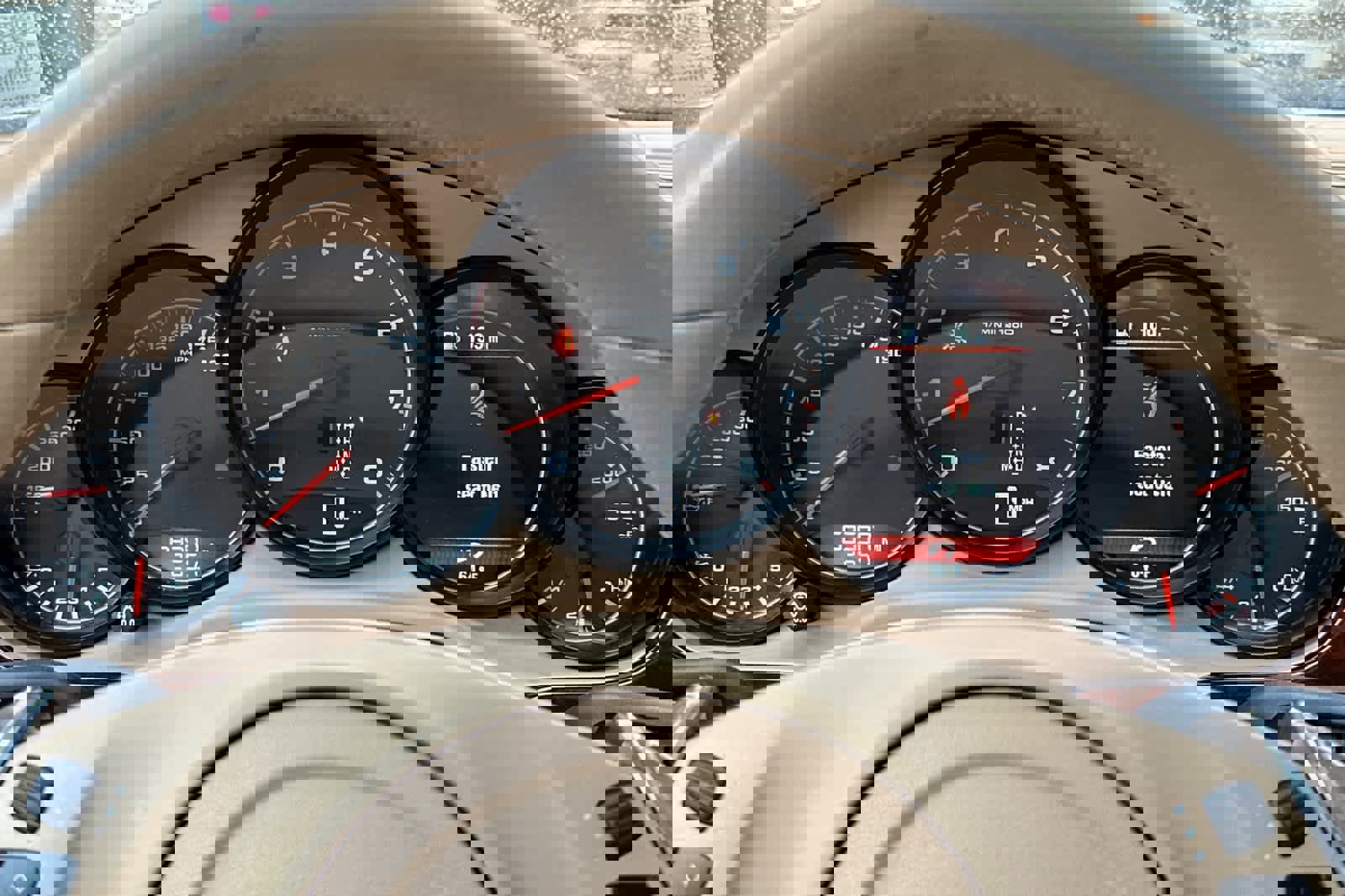 Used 2013 Porsche Panamera image 28