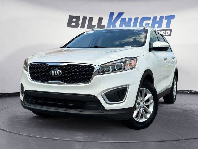 Used 2017 Kia Sorento FWD image 1