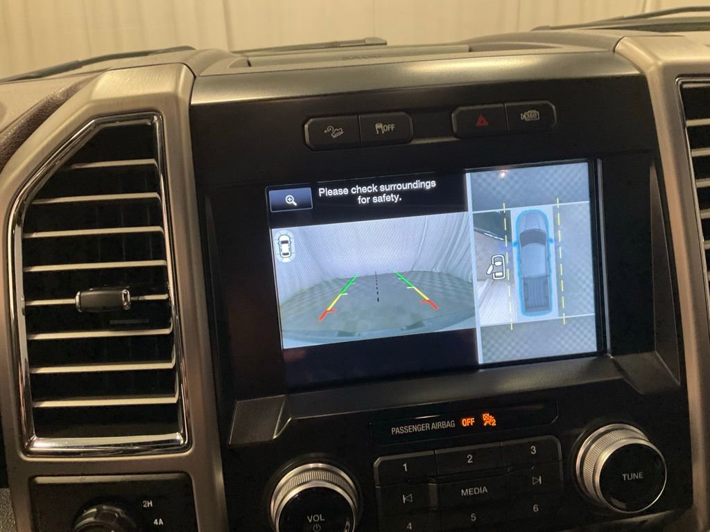 Used 2015 Ford F150 Platinum w/ Equipment Group 701A Luxury image 18