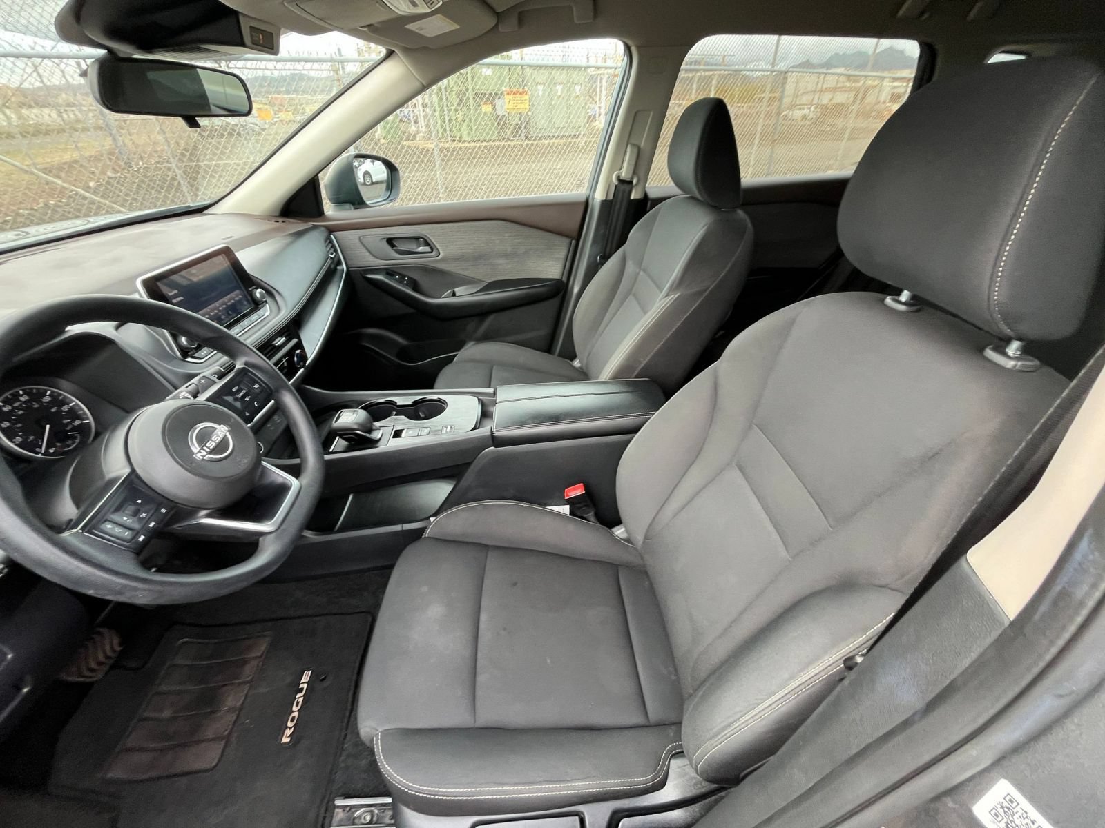 Used 2023 Nissan Rogue S FWD image 21