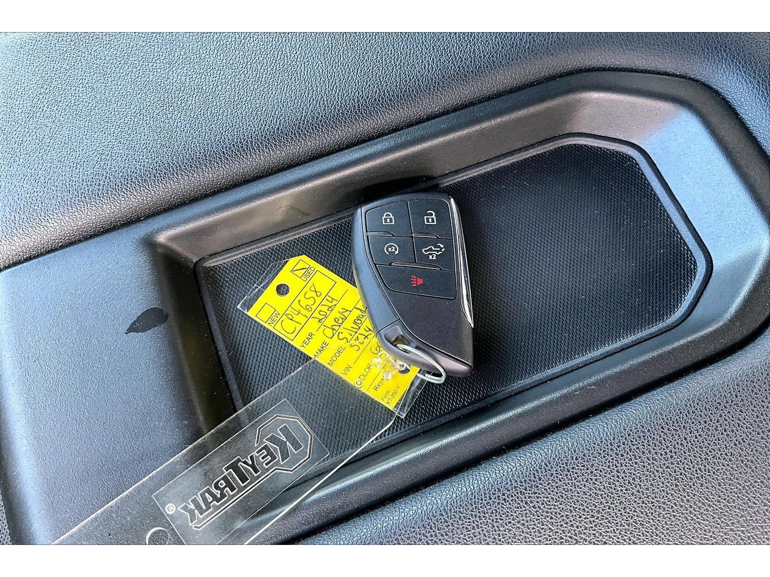 Used 2024 Chevrolet Silverado 1500 LT AWD/4WD image 55