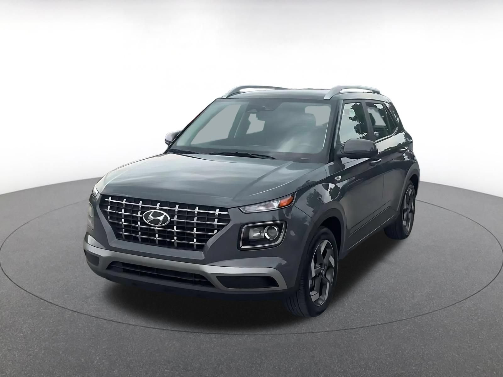 Used 2026 Hyundai Venue SEL FWD image 6