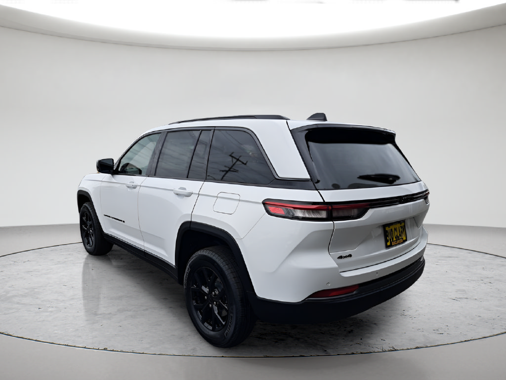 New 2026 Jeep Grand Cherokee 4WD image 7