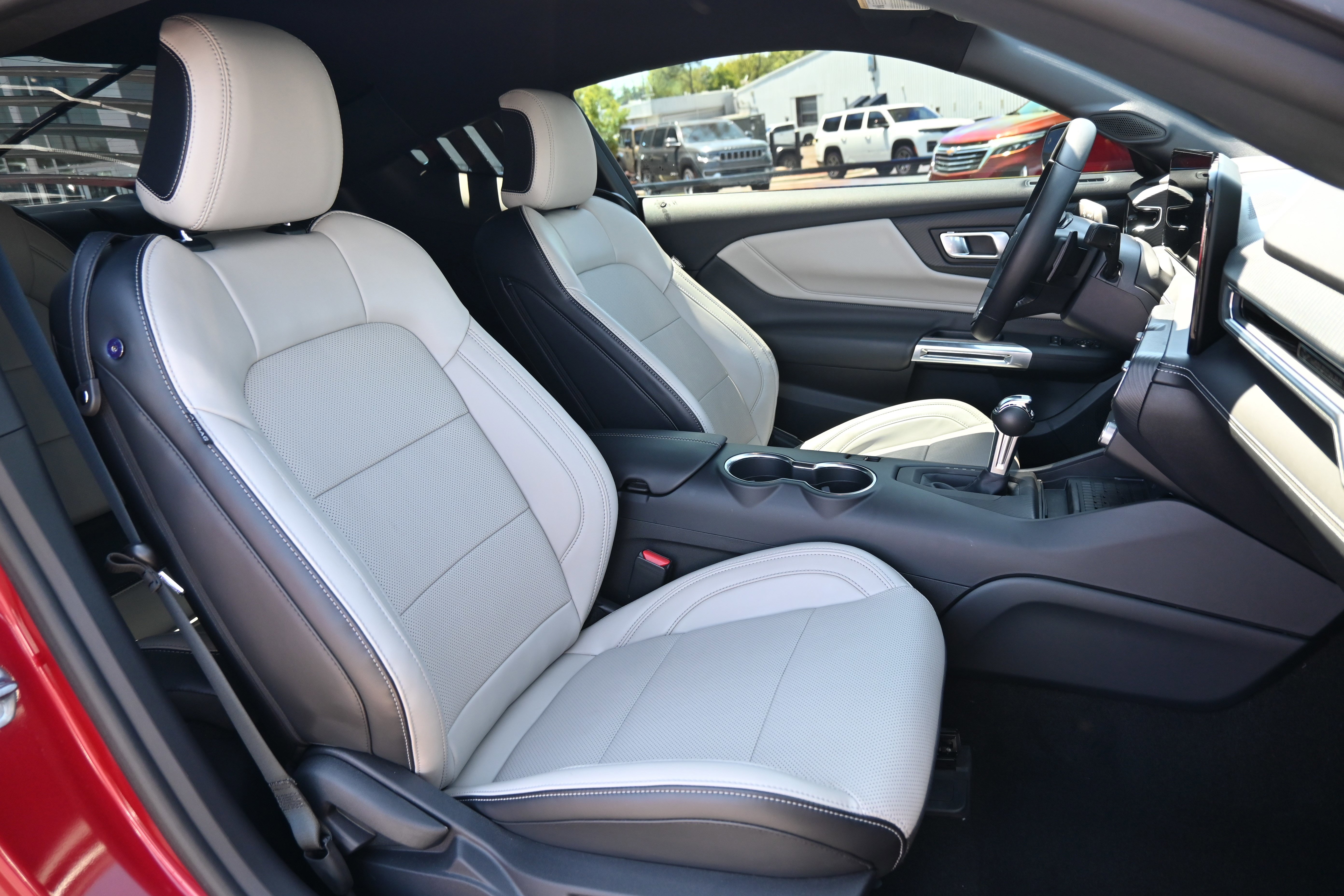 Used 2024 Ford Mustang GT Premium RWD image 34