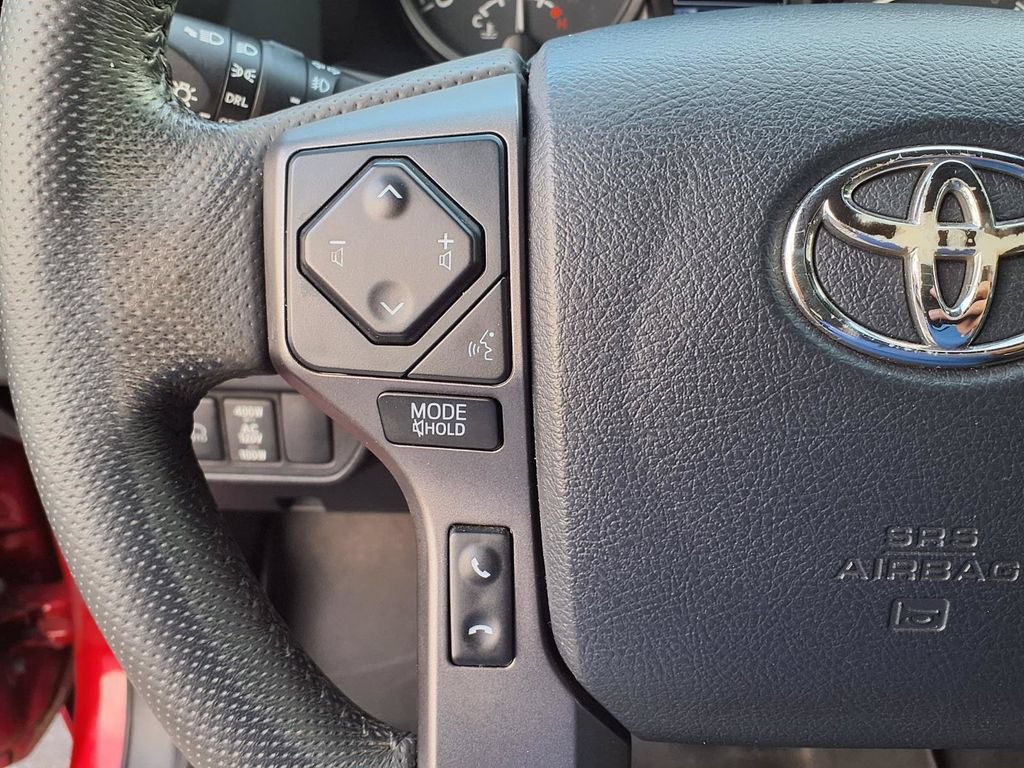 Used 2020 Toyota Tacoma TRD Sport RWD image 30
