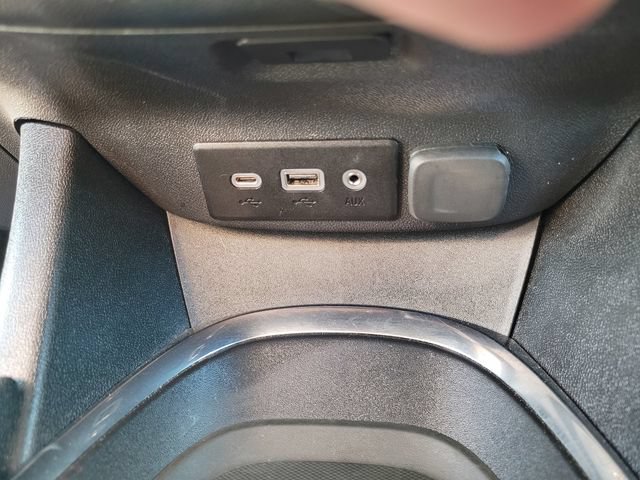 Used 2024 Chevrolet Malibu LT FWD image 25