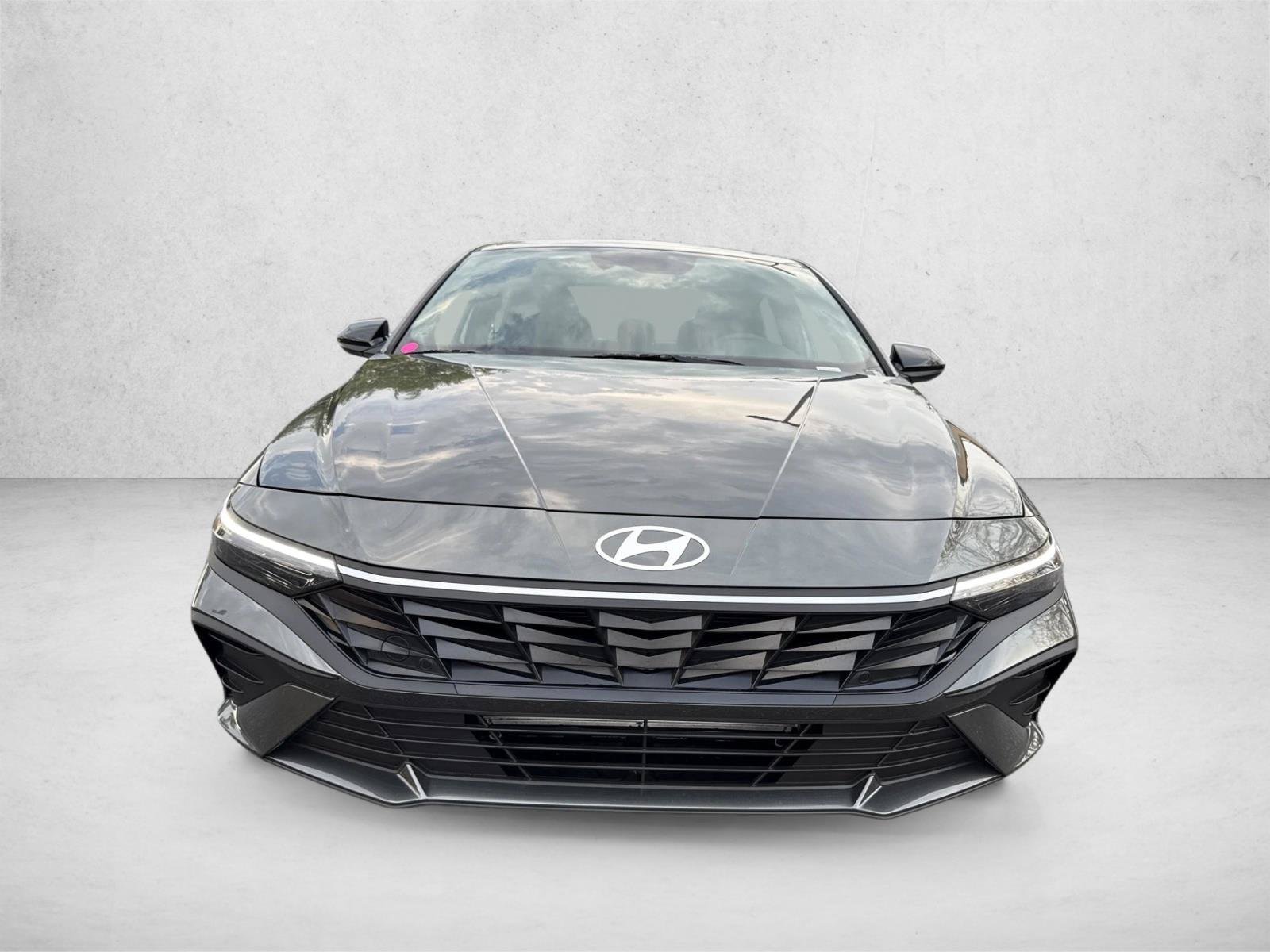 New 2026 Hyundai Elantra SEL Sport FWD image 2