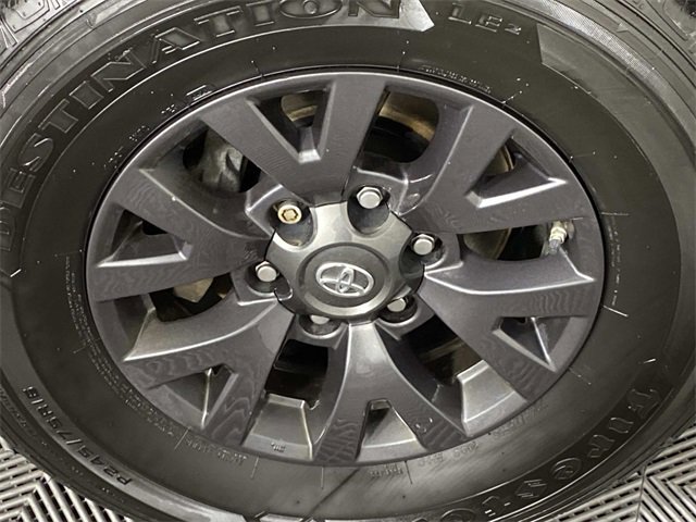Used 2020 Toyota Tacoma SR5 image 28