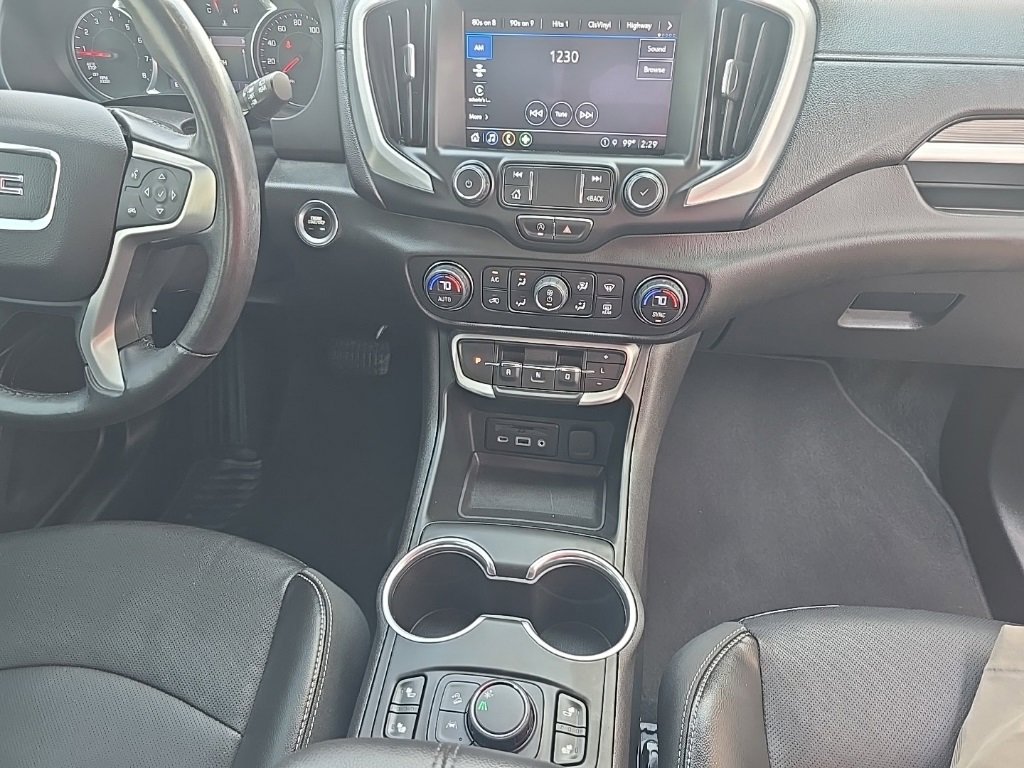 Used 2022 GMC Terrain SLT image 24