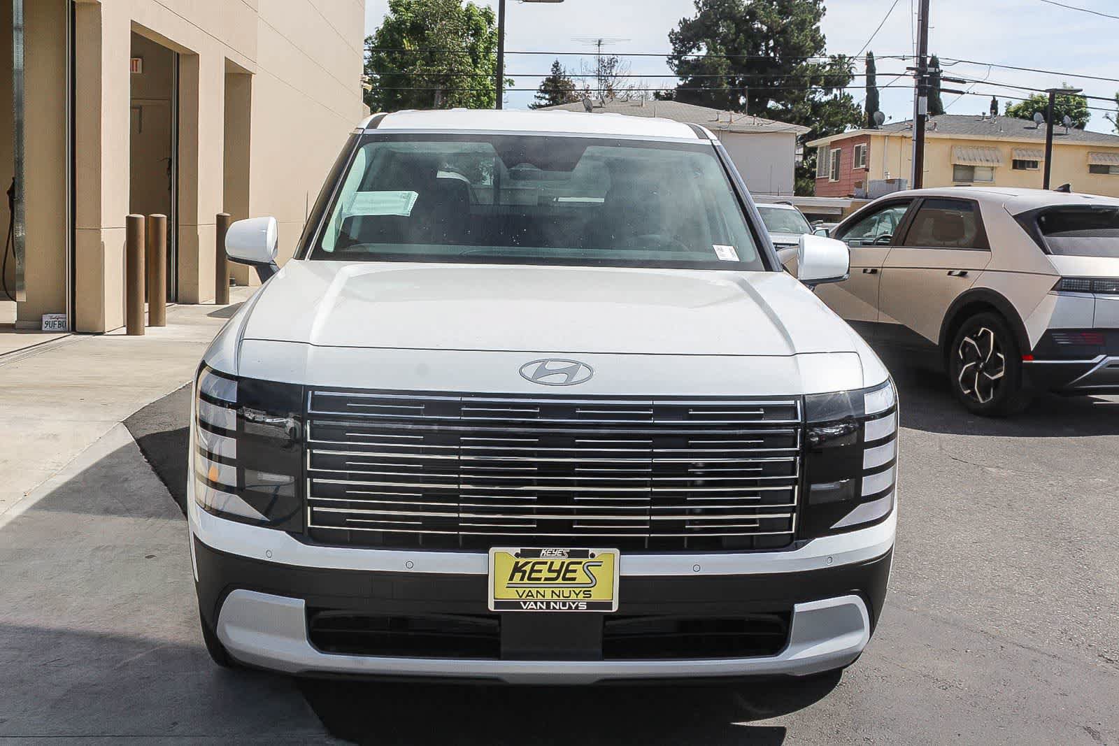 New 2026 Hyundai Palisade SE FWD image 2