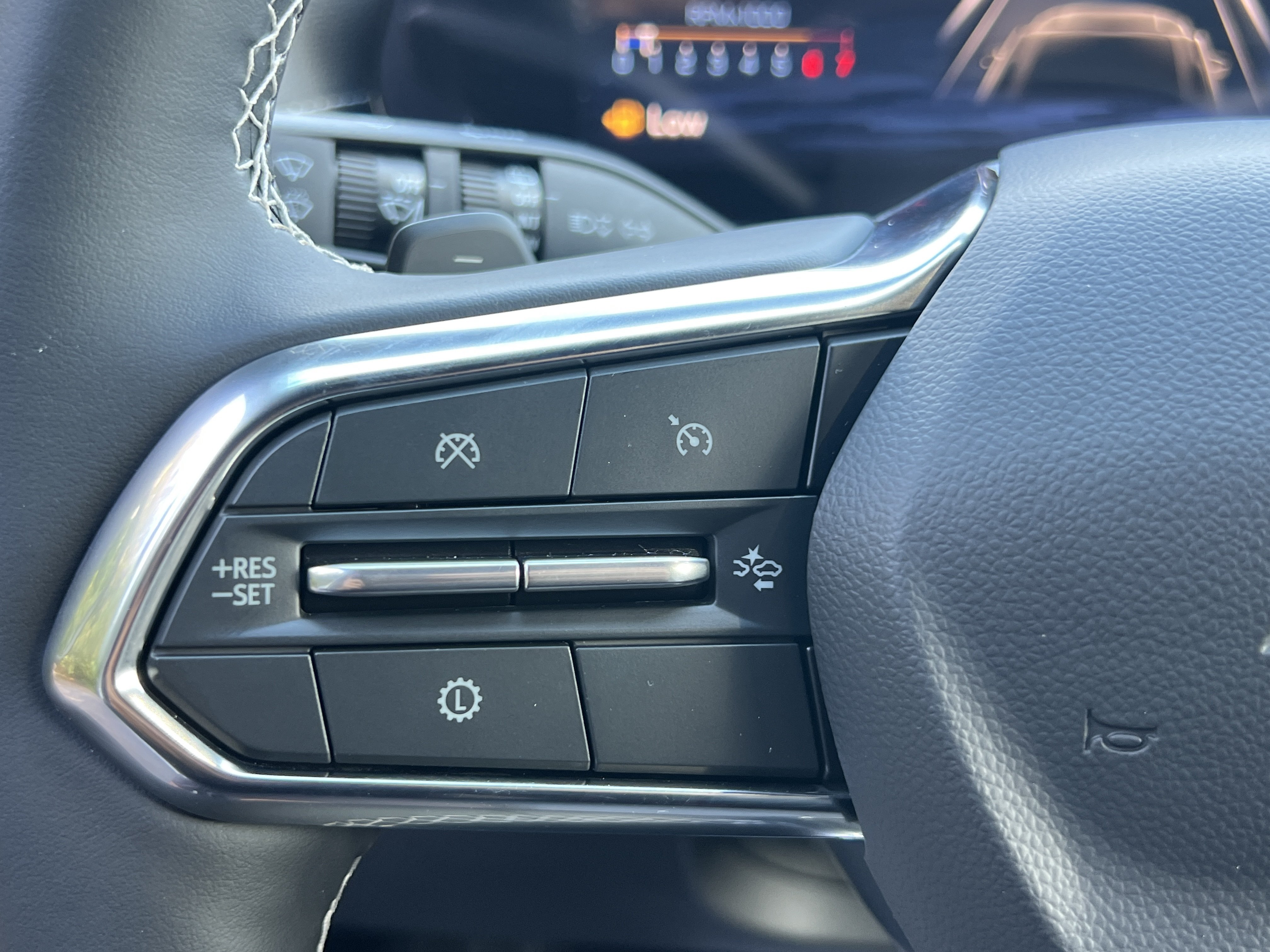 New 2027 Chevrolet Traverse LT w/ Sun and Wheel Package FWD image 52