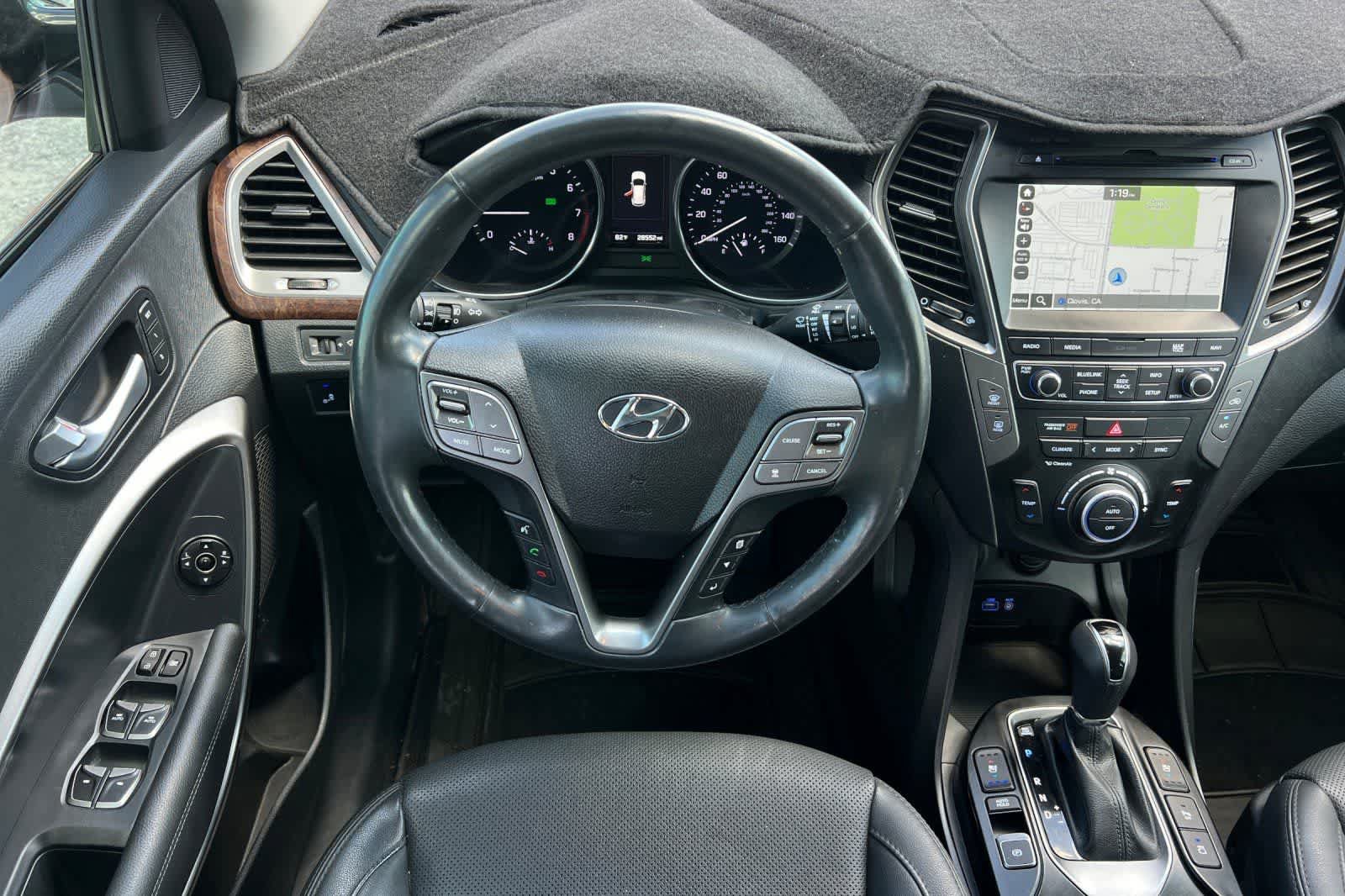 Used 2018 Hyundai Santa Fe Sport w/ 2.0T Ultimate Tech Package 05 FWD image 16