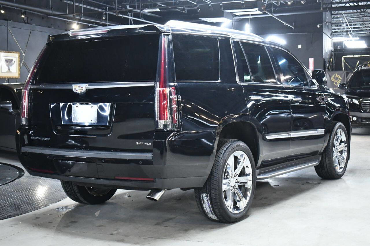 Used 2016 Cadillac Escalade Luxury image 14