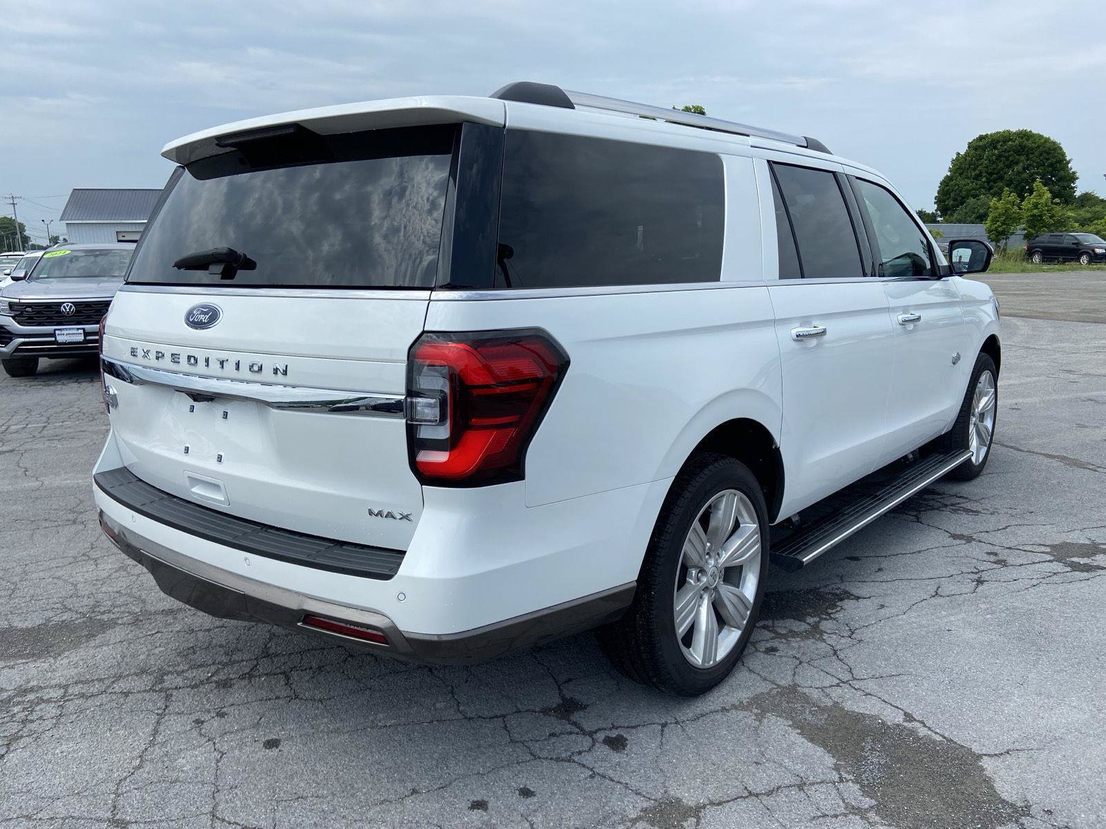 Used 2024 Ford Expedition Max King Ranch AWD/4WD image 8