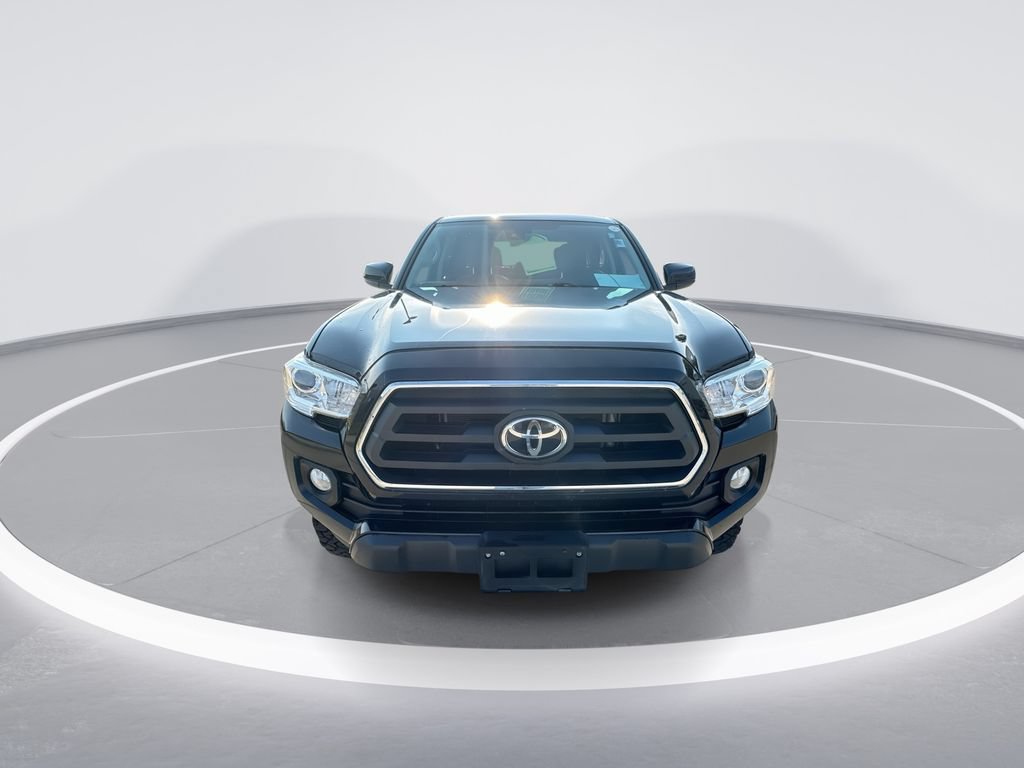 Used 2020 Toyota Tacoma SR5 AWD/4WD image 3