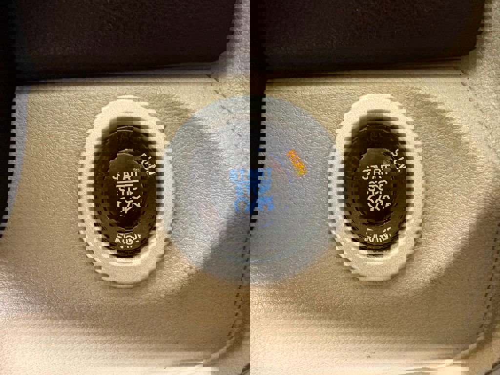 Used 2016 RAM 2500 Laramie w/ Convenience Group AWD/4WD image 27