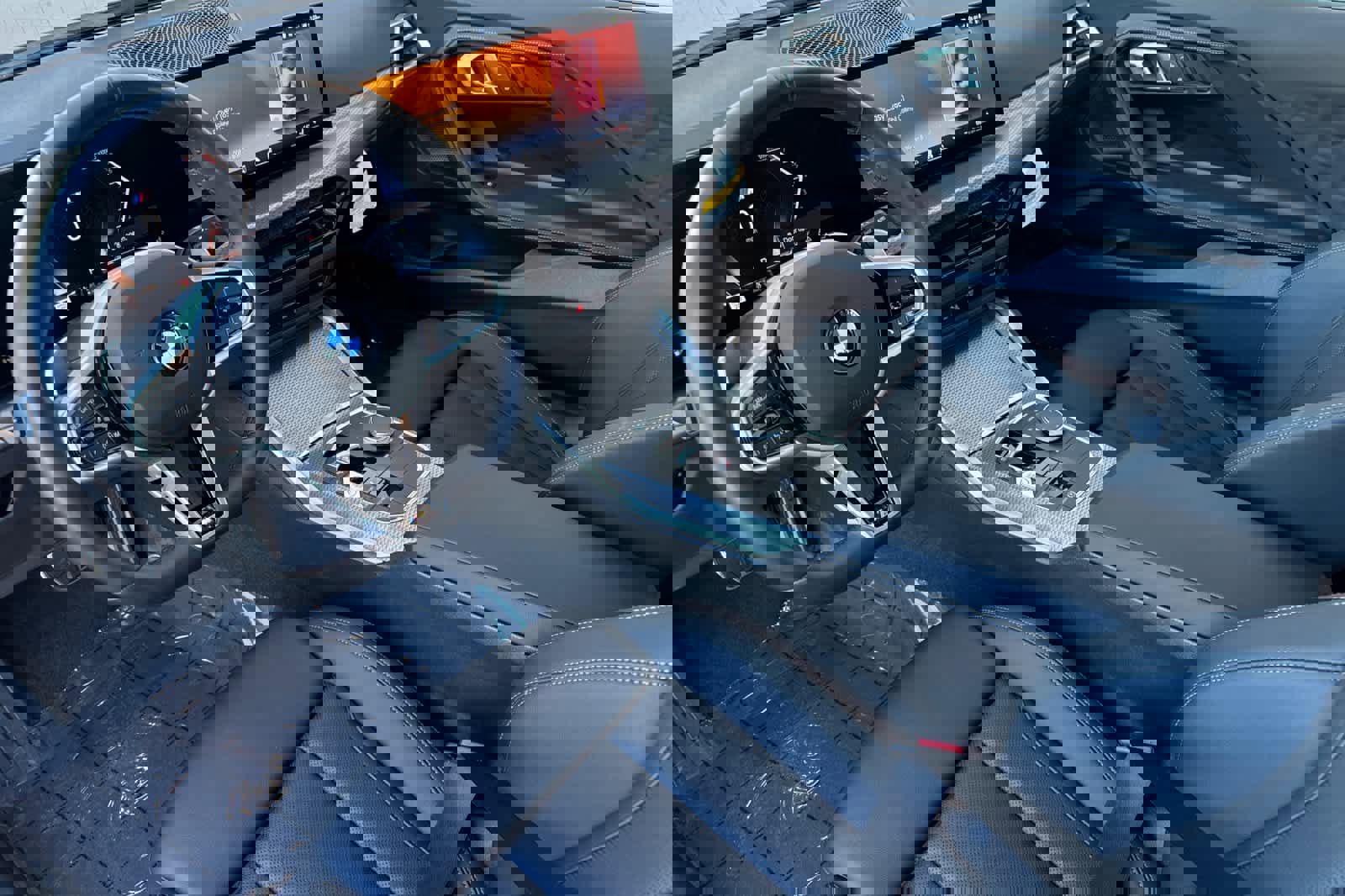 Used 2025 BMW 230i Coupe w/ M Sport Package image 11