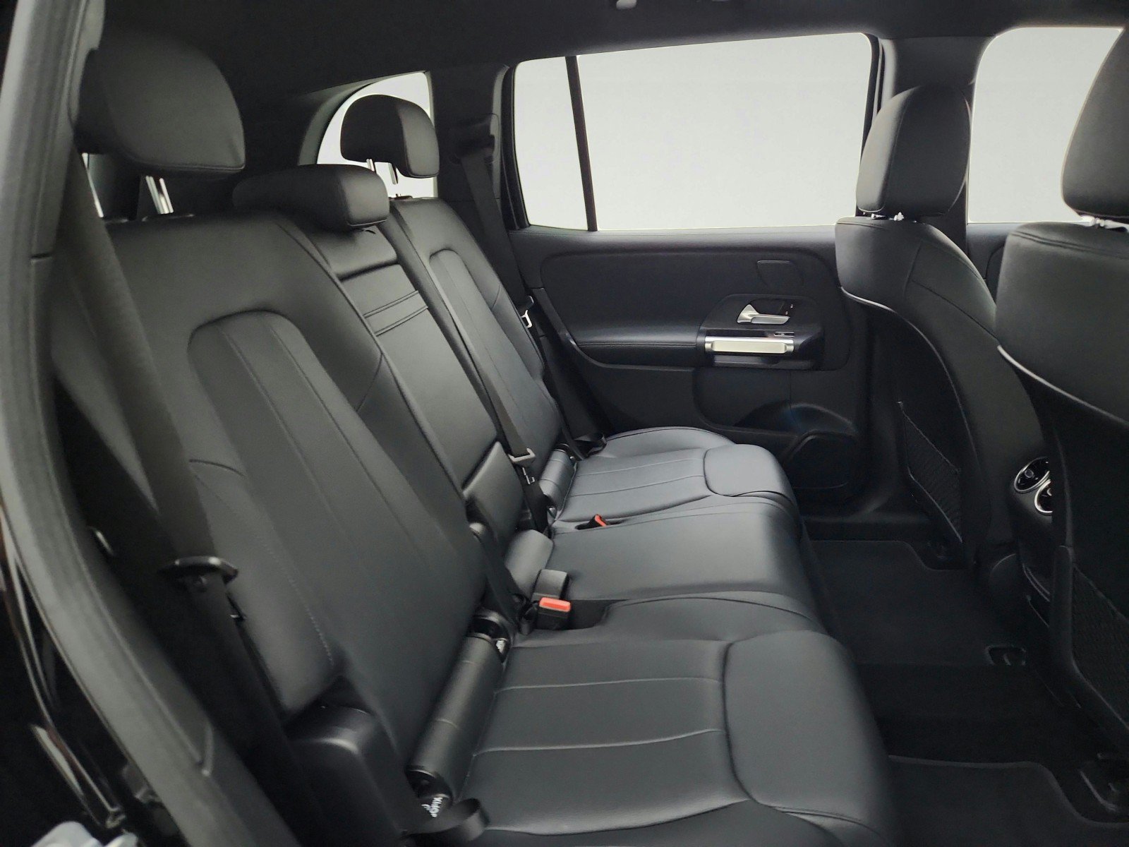Used 2023 Mercedes-Benz EQB 250+ image 29