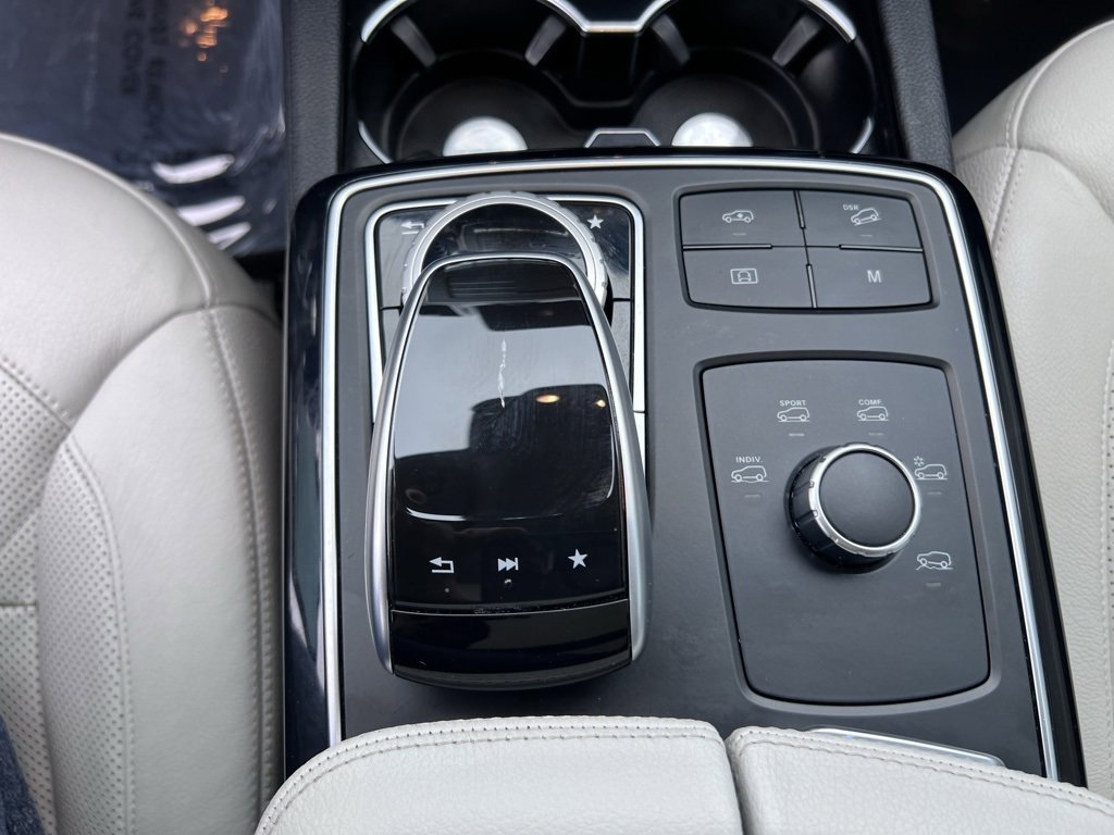 Used 2018 Mercedes-Benz GLS 450 4MATIC w/ Premium Package image 27