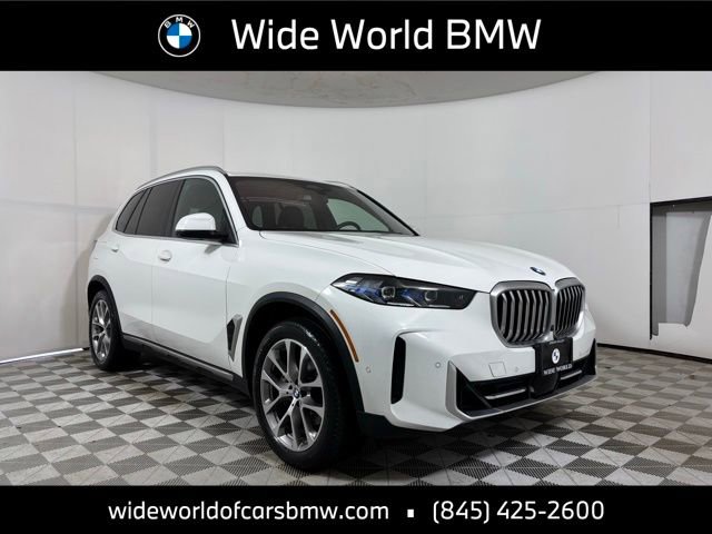 Used 2024 BMW X5 xDrive40i w/ Premium Package image 1