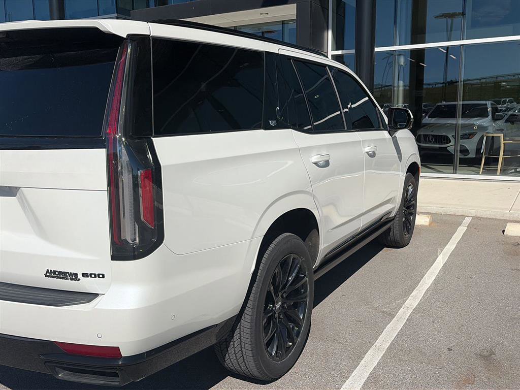 Used 2023 Cadillac Escalade Sport Platinum w/ LPO, ONYX Package AWD/4WD image 5