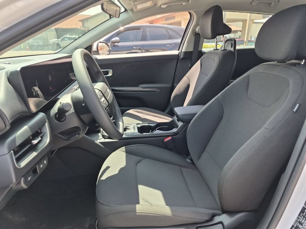 New 2026 Kia K4 FWD image 19