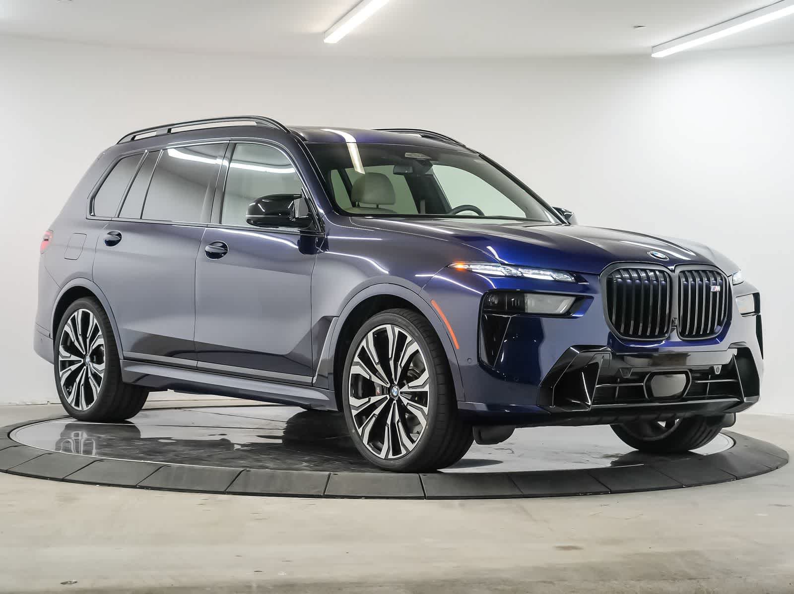Used 2024 BMW X7 M60i w/ Executive Package AWD/4WD image 7