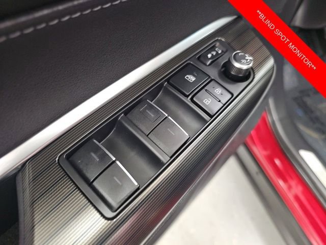 Certified 2024 Toyota Venza XLE image 15