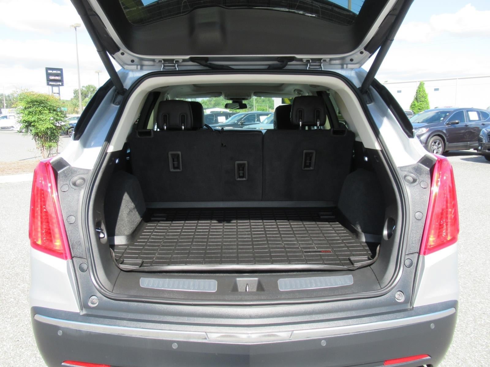 Used 2017 Cadillac XT5 Luxury w/ Driver Awareness Package FWD image 38