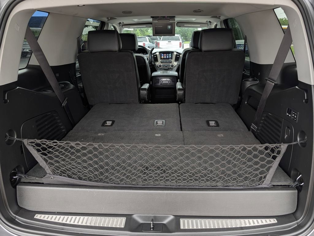 Used 2020 GMC Yukon Denali w/ Denali Premium Package AWD/4WD image 32