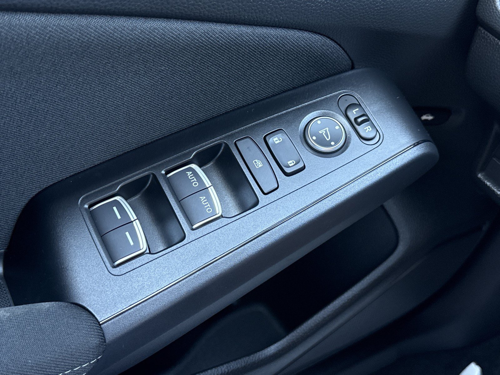 Used 2025 Honda Civic Sport image 15