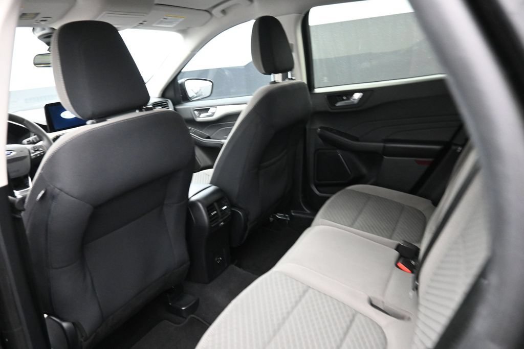 Used 2021 Ford Escape SE w/ SE Sport Appearance Package FWD image 25