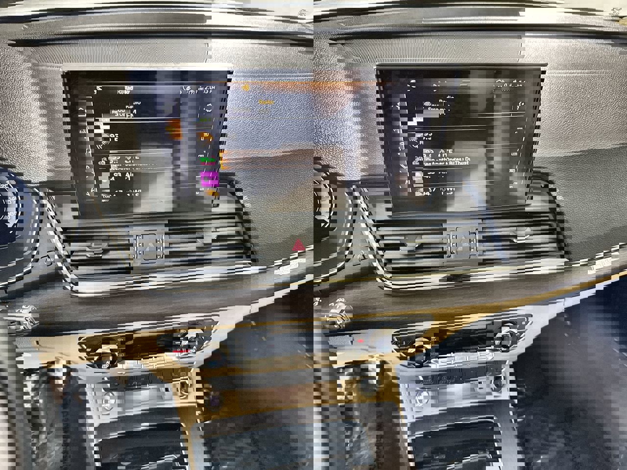 Used 2023 Audi Q5 2.0T Premium Plus w/ Premium Plus Package image 4