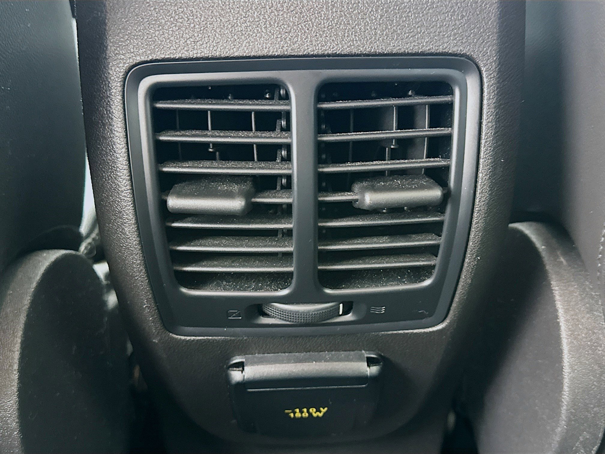 Used 2017 Ford Escape Titanium image 17